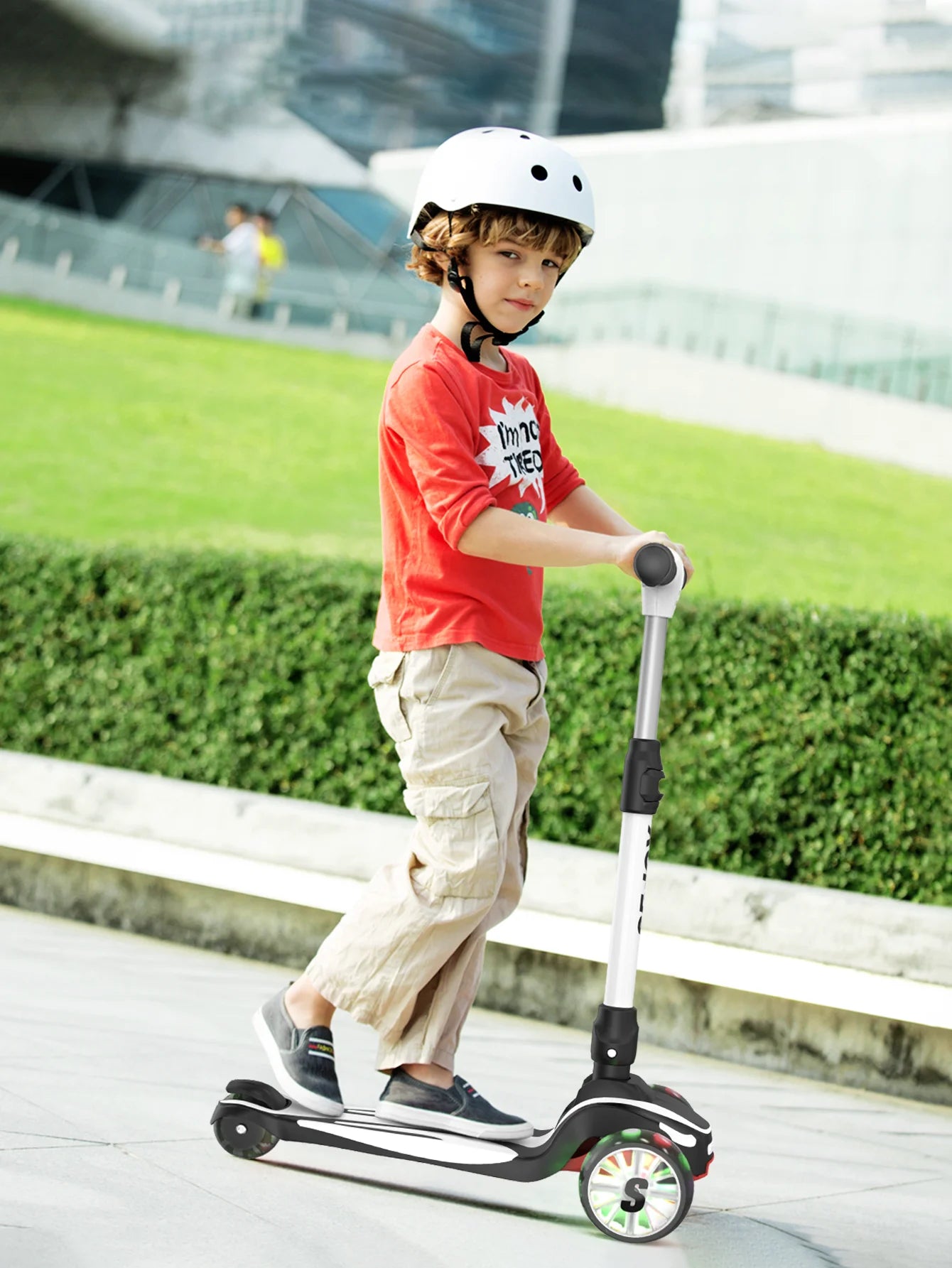 Sejoy Three Wheel Kick Scooter With LED Lights For Kids
